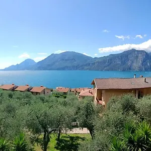 Casa Nina, Lago,montagne, Uliveti Ferienhaus Brenzone sul Garda